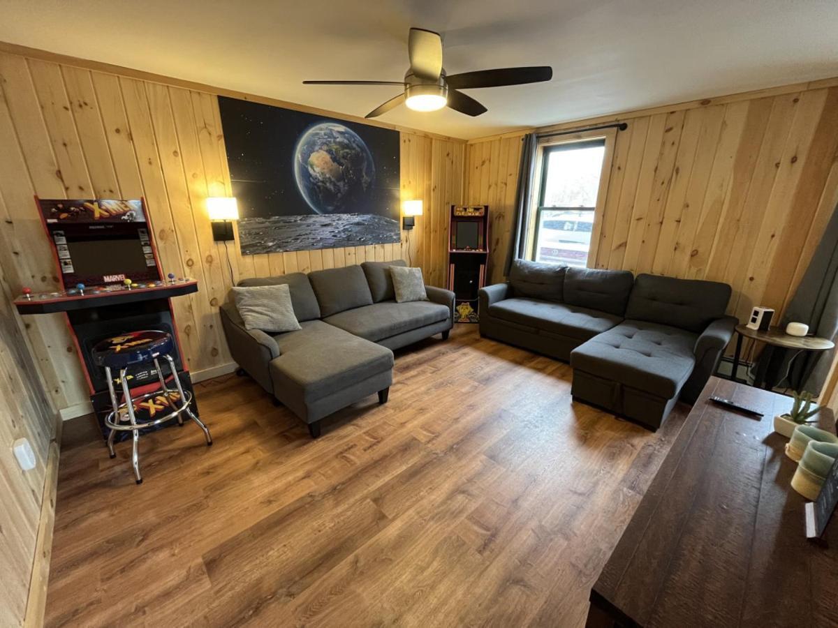 2 Bed Berkshire Getaway Minutes To Jiminy Peak Ski Hancock Exterior photo